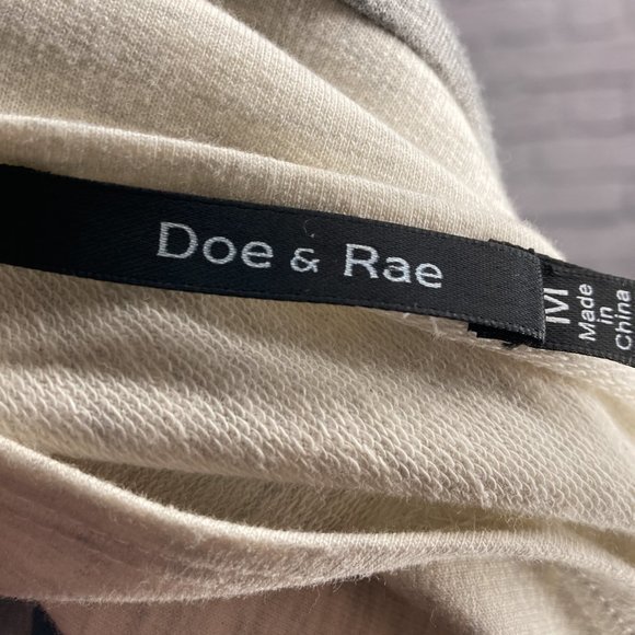 Doe & Rae Medium M ModCloth Gray‎ Cream Striped Pockets Mixed Media Knit Dress - Picture 3 of 4